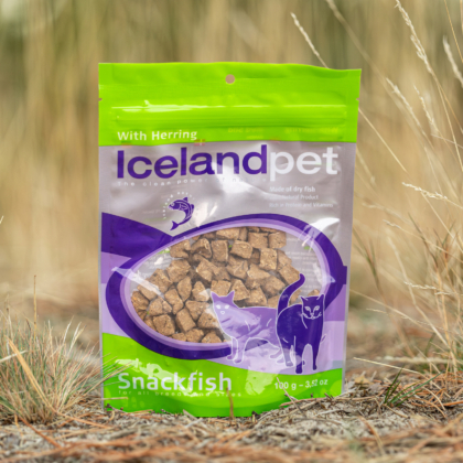 Icelandpet With herring 2025 sfeer - productfoto